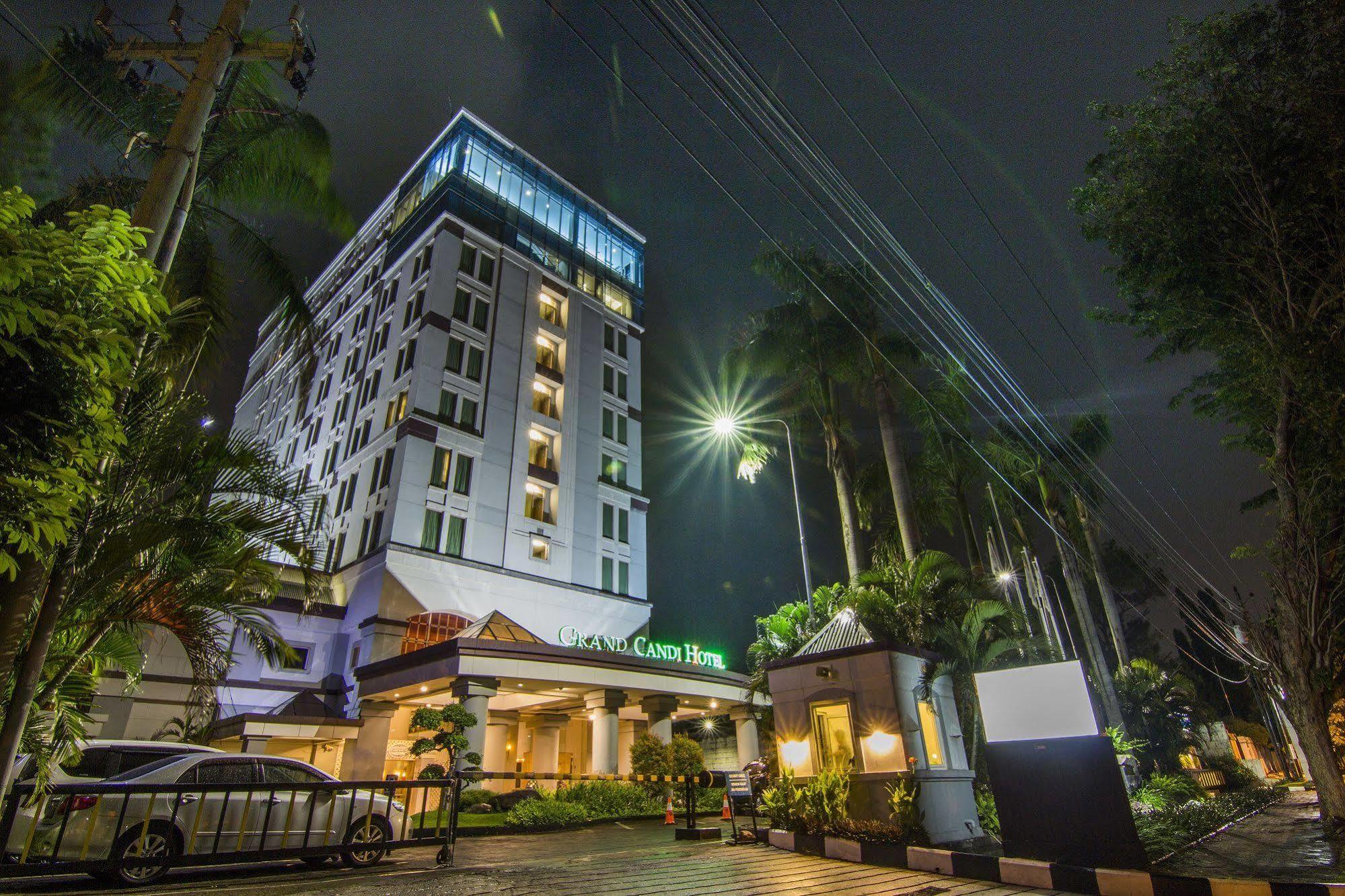 Grand Candi Hotel Semarang Exterior foto
